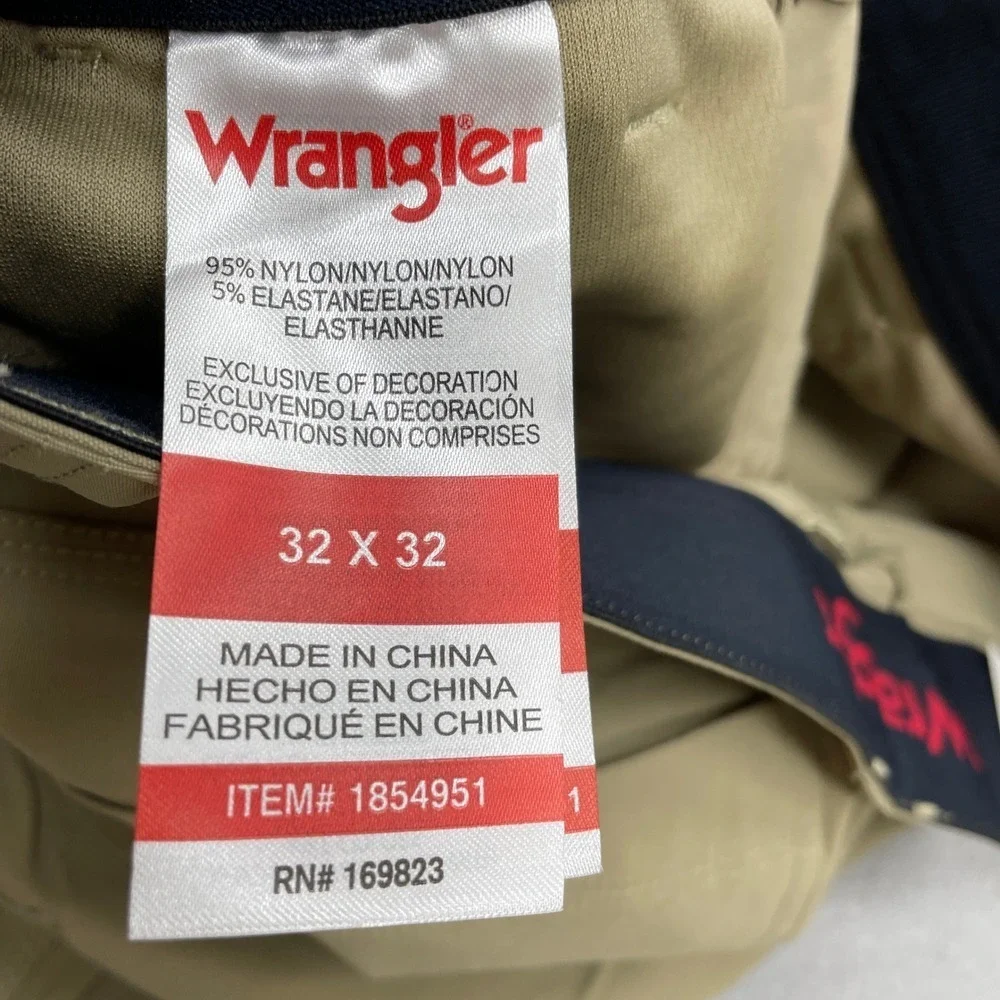 Wrangler Men's Size 32x32 Tan Tech Pants Regular Fit Cargo Style